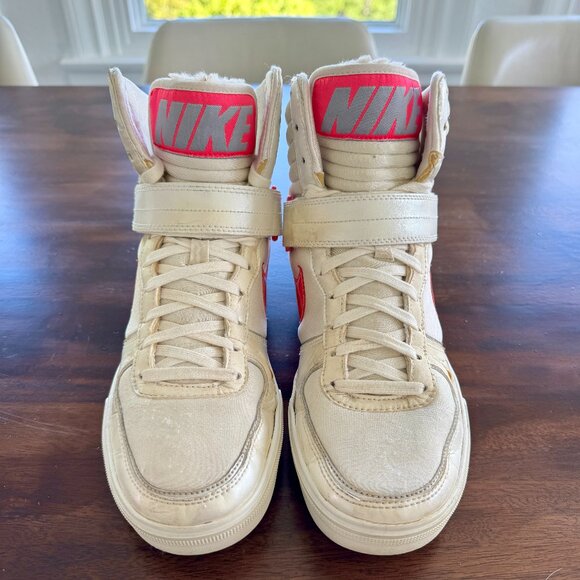 Vintage NIKE Aeroflight High Limited Edition / Hearts (Rare!) - Picture 1 of 11